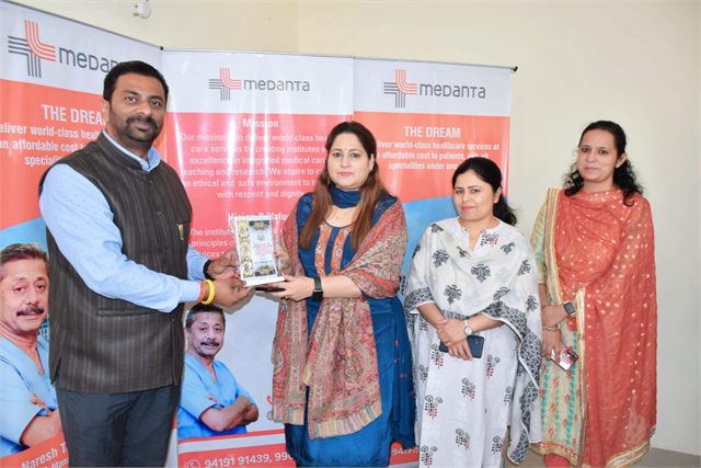 Receiving Award of Appreciation from District Social Welfare Officer Jammu Mamta Rajput JKAS