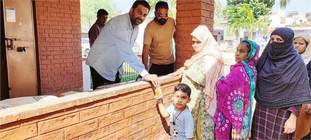 J Uices Distributed To Jhuggi Jhopdi