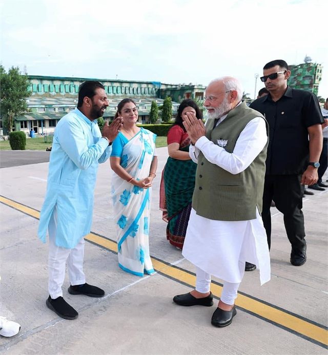 Keshav Chopra with PM Narendra Modi
