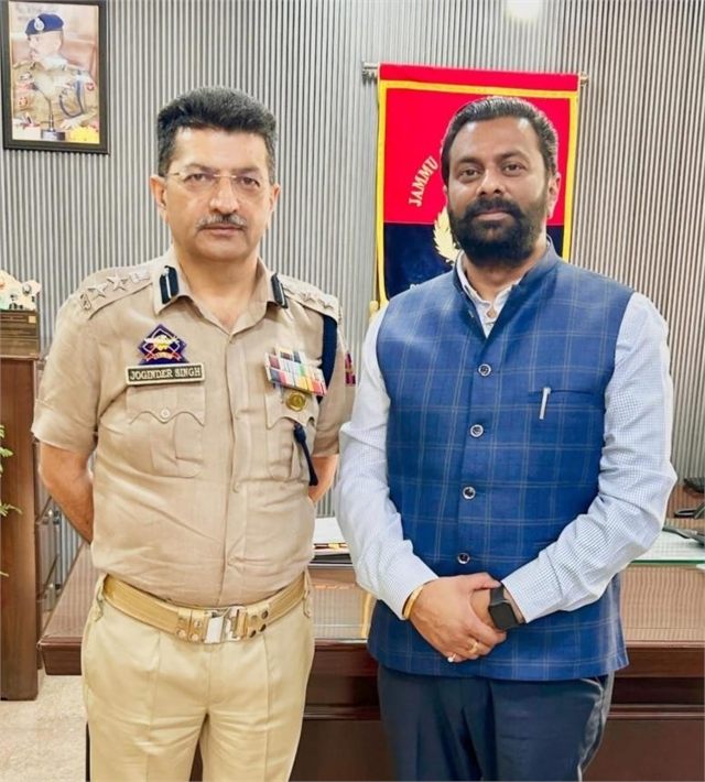 Meeting With SSP Jammu Shri Joginder Singh JKPS & Discuss Various issues related to Crime Prevention, Drug Abuse & Public Safety, Also reiterated his commitment to work with Police to make JKUT Crime & Drug Free Meeting Dated: 3-4- 2025